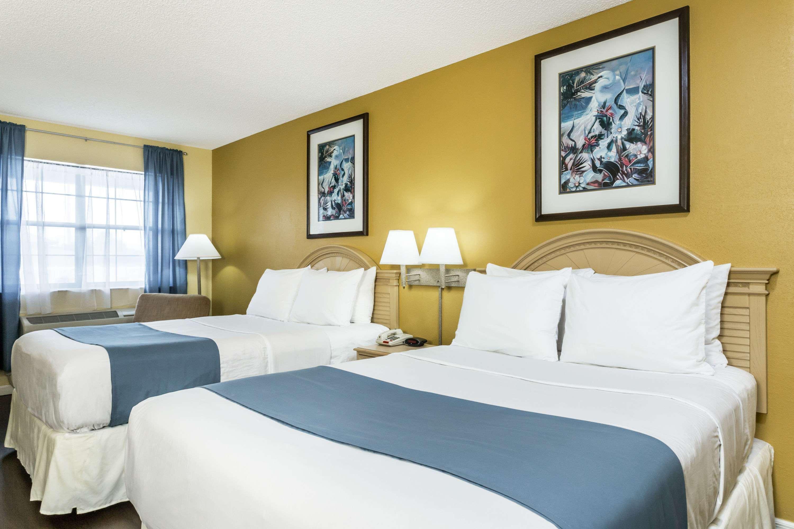 Days Inn By Wyndham Madison Buitenkant foto