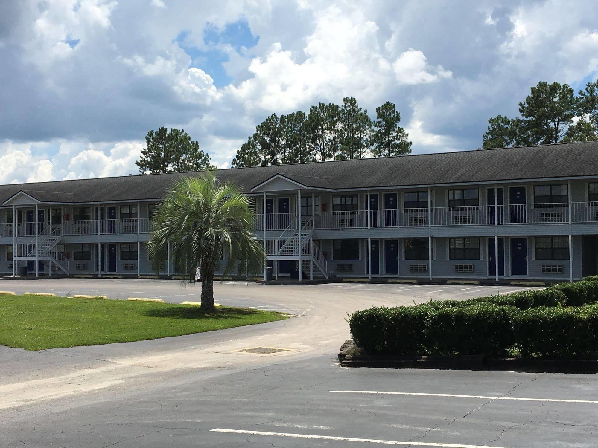 Days Inn By Wyndham Madison Buitenkant foto