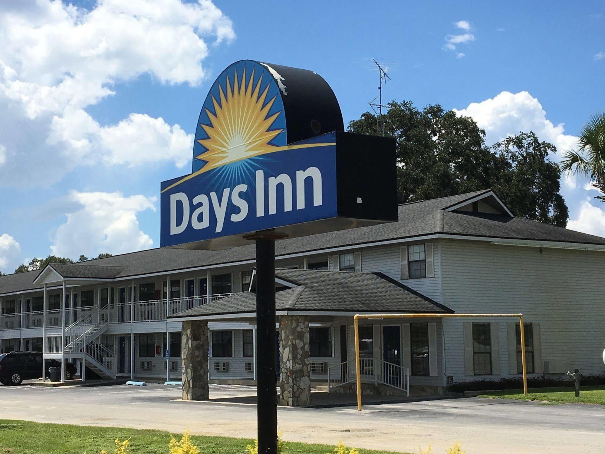 Days Inn By Wyndham Madison Buitenkant foto